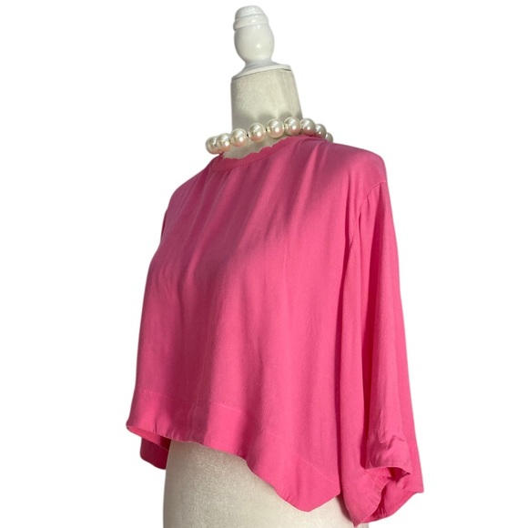 FARM Rio Boxy Chiffon Crop Top Crewneck Short Sleeves in Pink Petunia - Picture 4 of 10